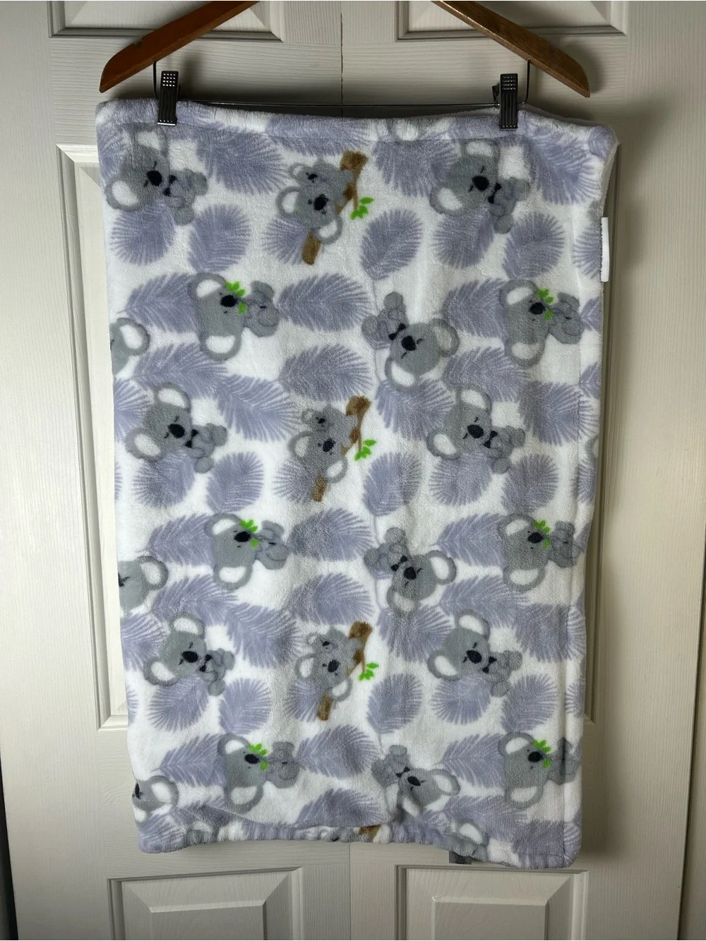 Tahari Koala Bear Baby Blanket Gray White Green Leaves Plush Lovey Bow Tie